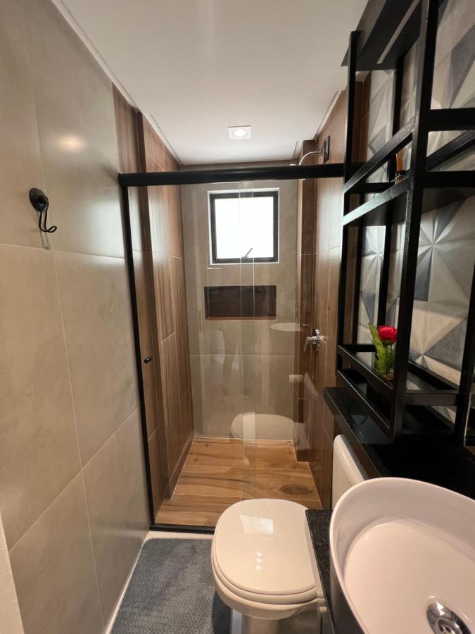 Apto Centro, Reformado Com Churrasqueira!! Apartamento Balneario Camboriu